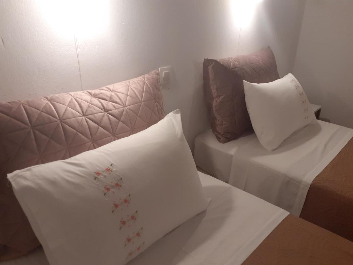 Marili Downstairs Apartments Roda  Luaran gambar
