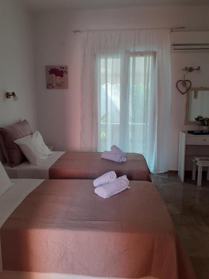 Marili Downstairs Apartments Roda  Luaran gambar